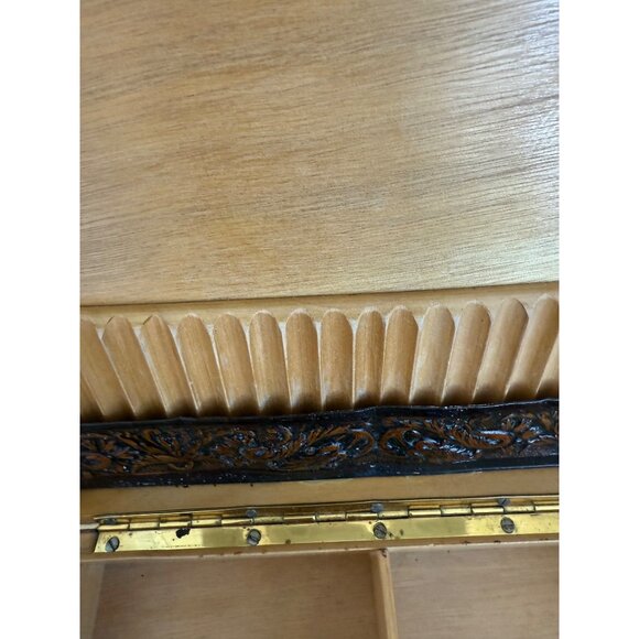 Vintage 60's Spanish Don Quixote Tooled Leather Cigarette Box - Picture 3 of 16